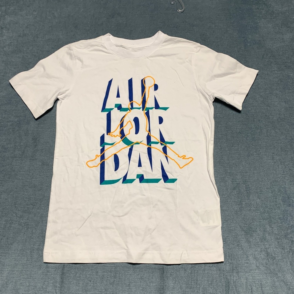 Air Jordan T Shirt Boys L (12-13) White Crew Neck Graphic Jumpman Logo Summer